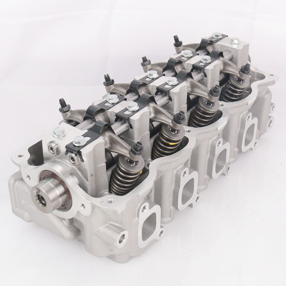 Culasse de moteur neuve B10S1  - Engine Cylinder Head avis et prix